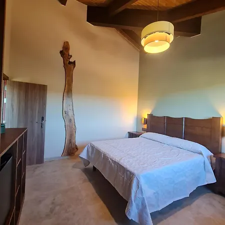 Rural Corrales De Aliste 4*